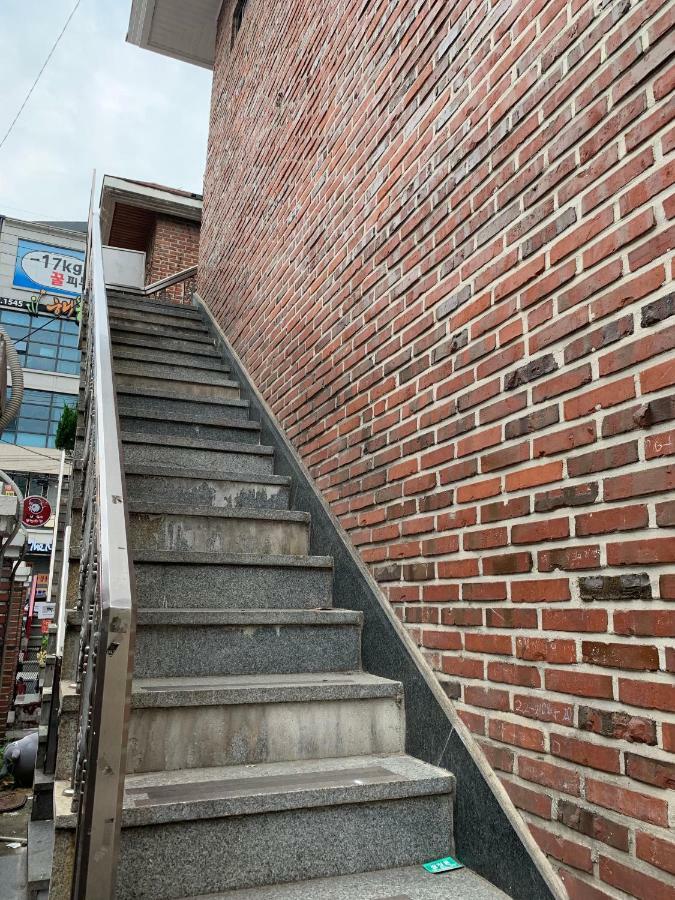Bomulzip Hongdae guesthouse Seoul Eksteriør billede